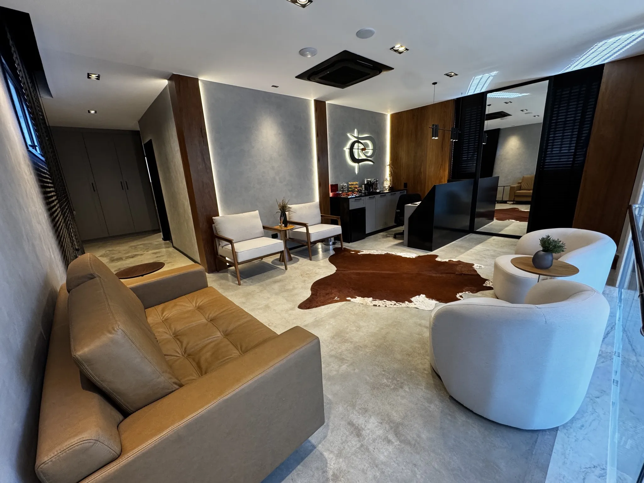 Clínica de Cirurgia Plástica em Londrina - Dr. Walter Zamarian Jr.